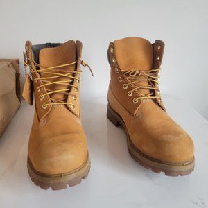 Mens 8.5 Timberland Boots